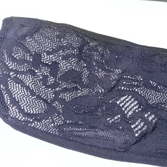 🛑 SOLD 🛑 Chanel Cruise 22 Black Lace Logo Bandeau Top - Sz Small - BNWT - Picture 4 of 10